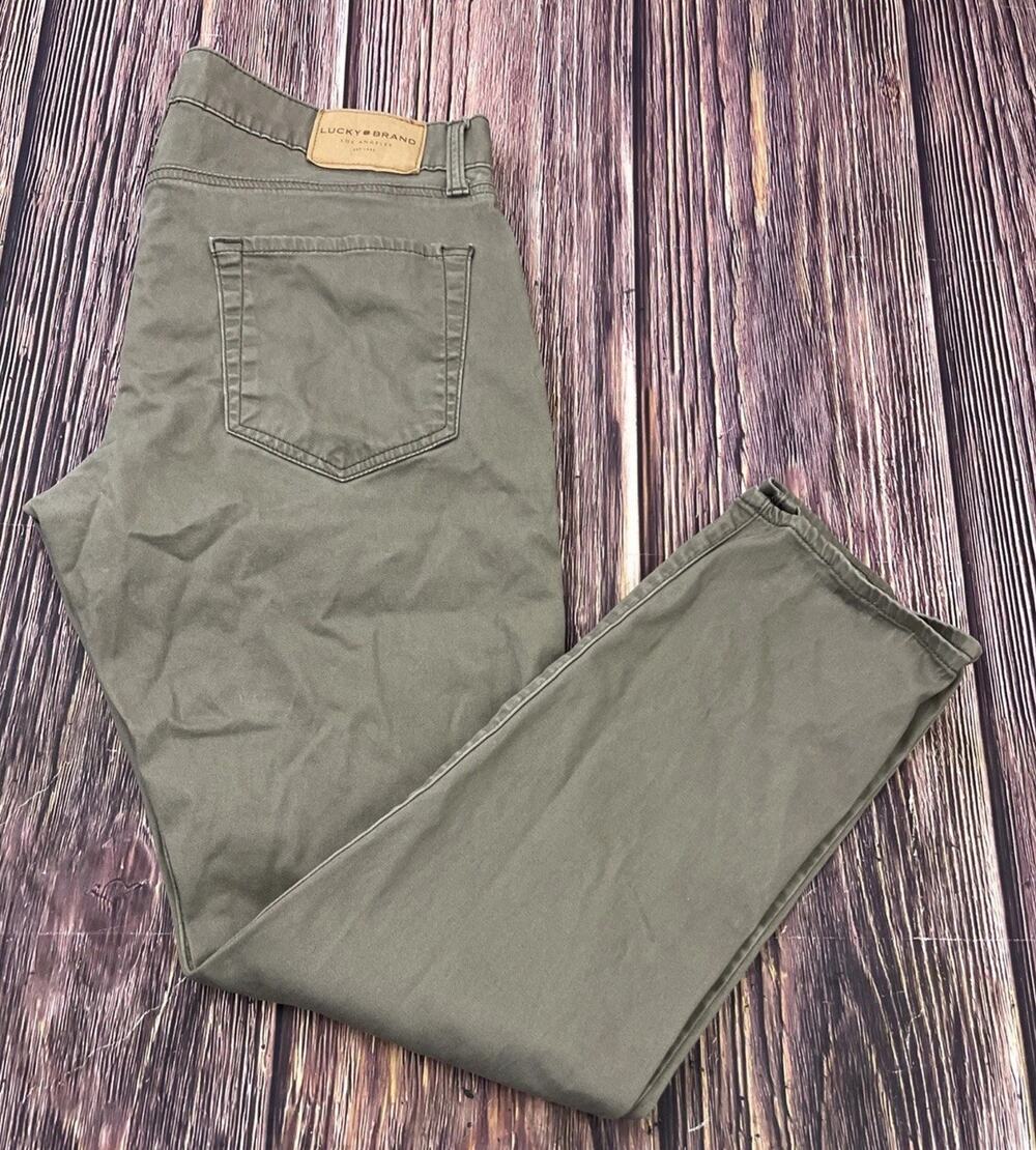 Lucky Brand 110 Slim Green Jeans Mens Size 33x30 (Actual 34x30) Stretch